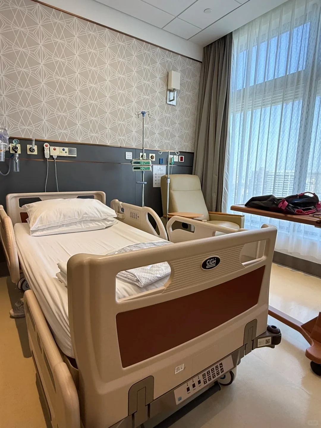معدات غرفة المستشفى