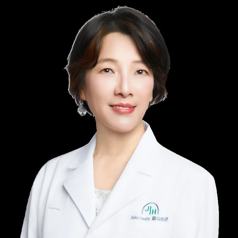 Portrait of Dr. Linli Xuan, MD, Director of Medical Oncology at Jiahui International Cancer Center